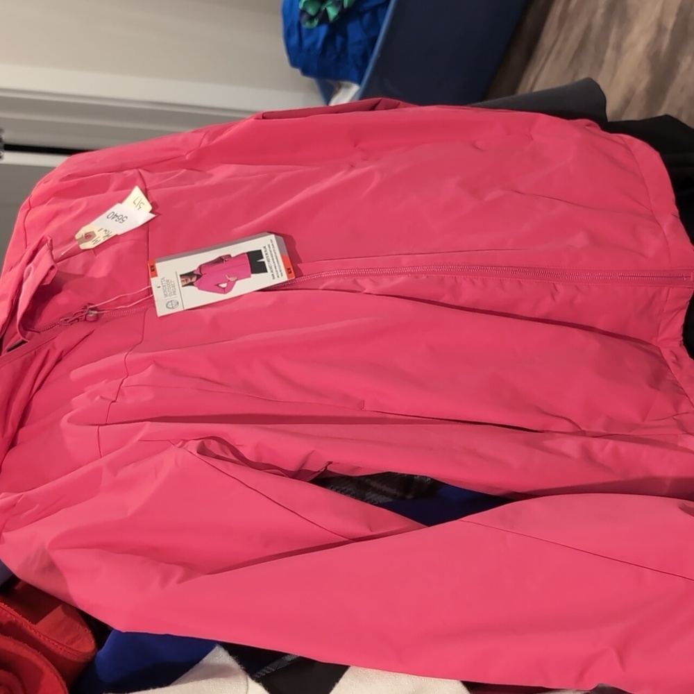 NEW Mondetta Rain Jacket | Pink - Picture 7 of 7